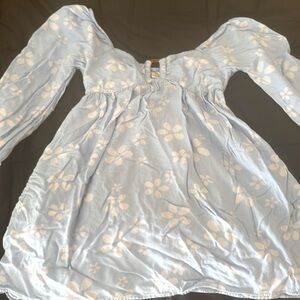 American Eagle blue and white flower dress